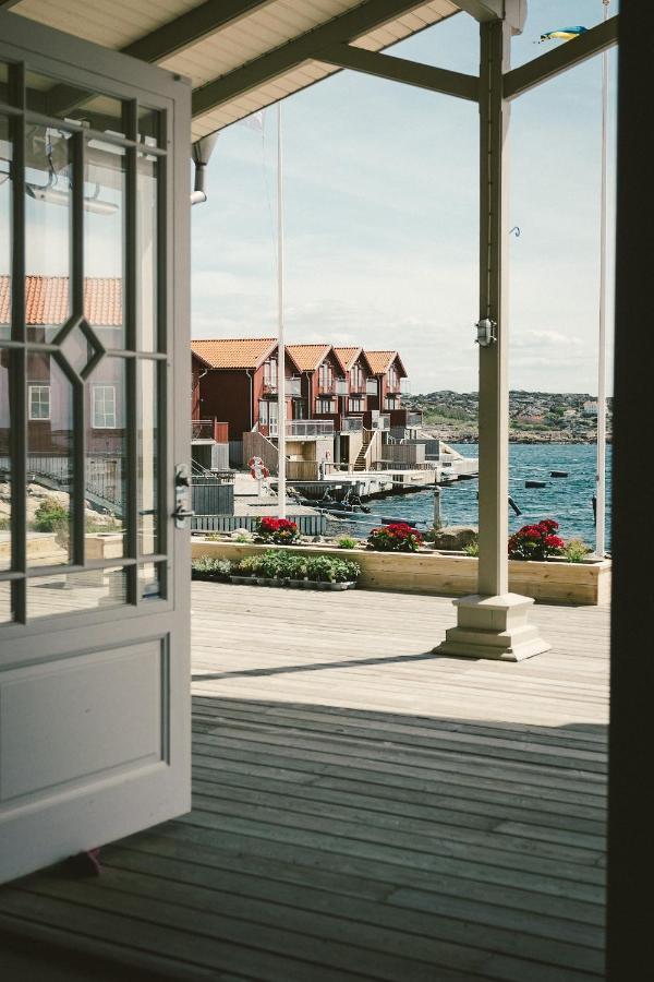 Hotel Strana Halleviksstrand Exterior photo