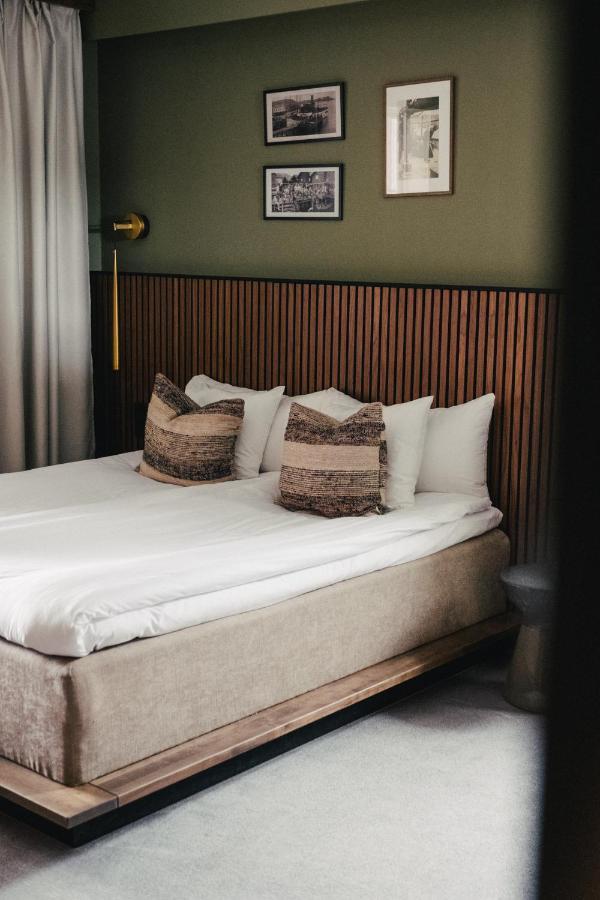 Hotel Strana Halleviksstrand Exterior photo